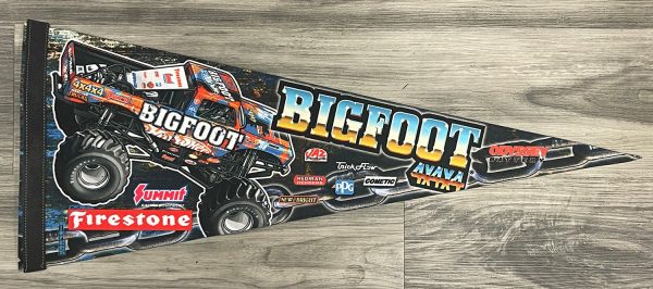 1 2 PRICE SALE - BIGFOOT Felt Pennant (chain) Supply